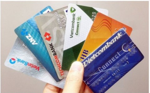 Liên minh phát hành thẻ tín dụng nội địa để đẩy lùi tín dụng đen